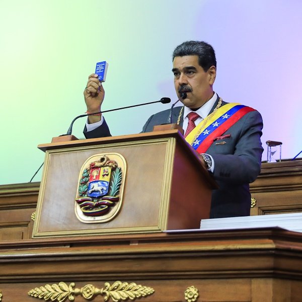 #16Ene| 🇻🇪  ¡ETIQUETA DEL DÍA! ▶️ 

#TransformarPorElFuturo

¡Avanzar y Vencer!