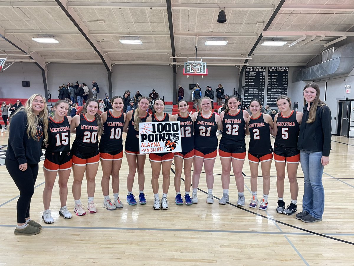 WautomaGBB's tweet photo. HORNETS WIN‼️

A 58-40 road dub over PGL moves us to 11-4 on the season! 

@alaynapanich11•23pts•1000+career pts•10rbs•4ast•3stl
@montanaag3•12pts•14stl•7rbs•6ast
@GroskreutzAspen•9pts
@BriannaBuechner•7pts
@aphilly_21•6pts

#TheTimeIsNow https://t.co/BExt5qWMX9