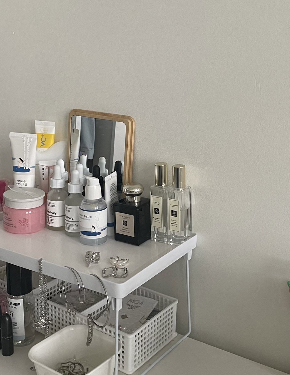 sofpo915's tweet image. 방 변천사 22-33

올해는 어떻게 바꿔볼까⸒⸒⸒ෆ