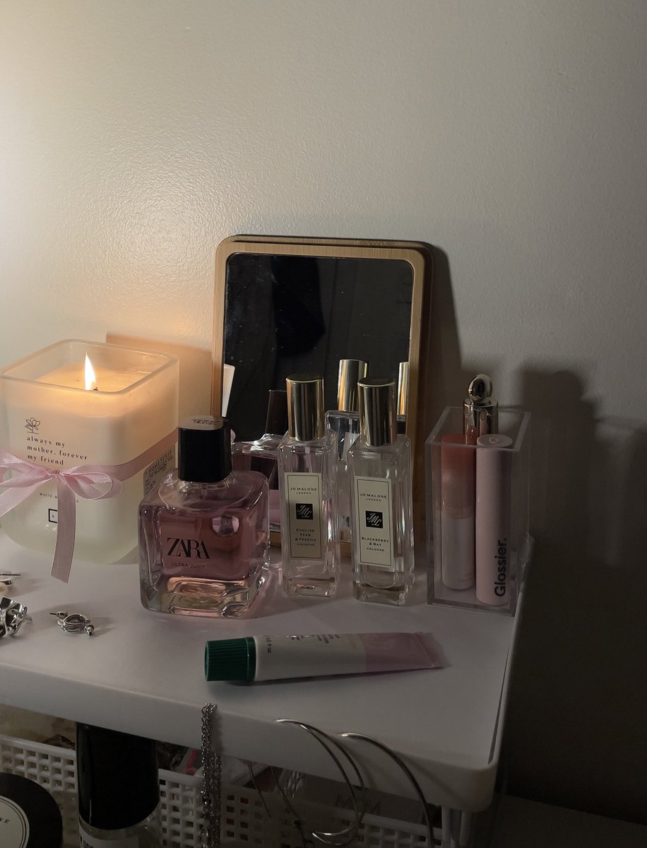 sofpo915's tweet image. 방 변천사 22-33

올해는 어떻게 바꿔볼까⸒⸒⸒ෆ