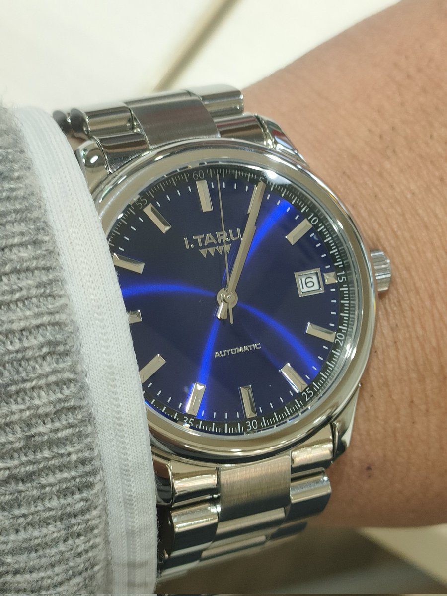 昼の時計チェーンジ❗
今日の午後時計は <a href="/Itaruwatchjp/">I.TARU watch official - イタルウォッチ公式</a> のクラシック⌚️ドンドン好きになるタイプの時計です😍
昼ご飯は昨日ほっとけいさんにオススメいただいた、マックです✋