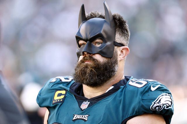 ProjectHurts's tweet photo. Thank you for everything you have done for Philadelphia, Jason Kelce. You will forever be remembered as the greatest center of all time.

Forever an Eagle @JasonKelce 🦅💚

#FlyEaglesFly https://t.co/gnc79zYrmI