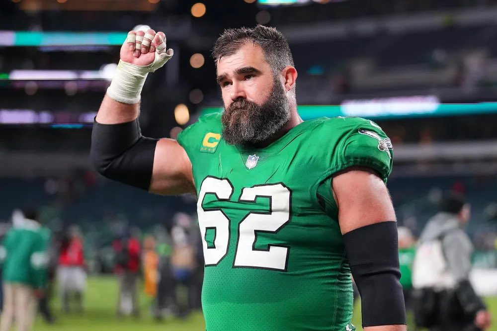 DillyPhilly215's tweet photo. If this is your last game as an eagle

Thank You, Forever 🦅💚 https://t.co/EUrMuvvMW3