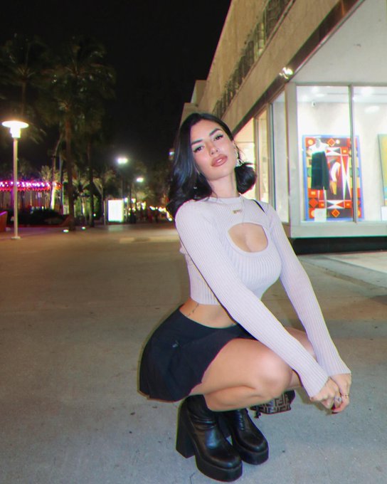 TTYL 💋 https://t.co/DdlPmacocR<a href="/tag/throwback"class="tags"><span>#throwback</span></a>