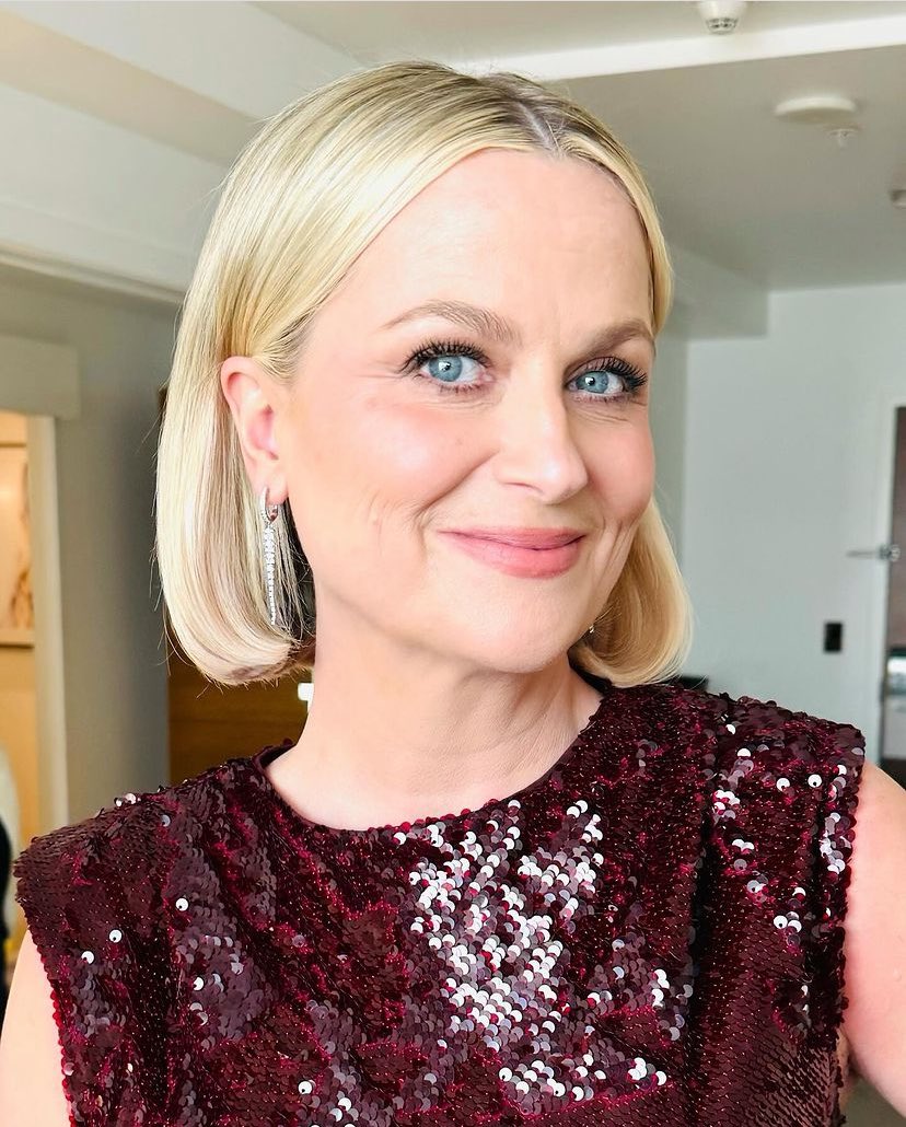 ruddhler's tweet photo. she knows she's serving https://t.co/93gXrpuwho