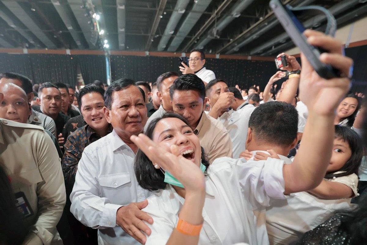 KenzoHanafi's tweet photo. Kita yakin. cuma KamuKita MASbowoGBRAN yg mampu menilai risiko dgn pas dan adaptasi dgn pergantian kondisi yang berubah.

#YangJoint02ThanksYa
TambahHARI TambahPakBOWO https://t.co/5kd3Ci705n