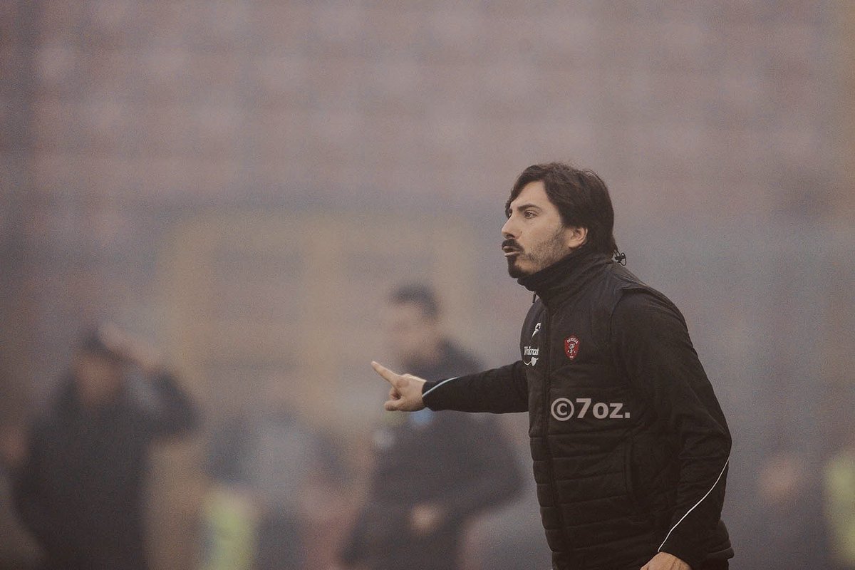 ACPerugiaCalcio's tweet photo. 🎙️| SALA STAMPA 

#PescaraPerugia, post gara con mister #Formisano 

https://t.co/Fk5t74Lw8P

#forzagrifo @LegaProOfficial #PESPER #SerieCNOW https://t.co/B5316RRqGe