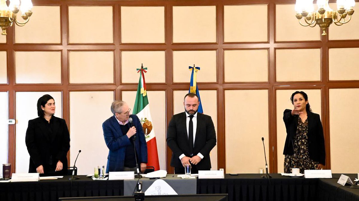 patriciaurbana's tweet photo. Muchas felicidades Marizabeth por tu nueva encomienda como Presidenta de la Junta de Coordinación Metropolitana.
El Salto encabezará la #JCM durante el período que se harán consultas públicas de instrumentos vitales, #POTmet y #PIMUS, un momento clave para la metrópoli. https://t.co/9zSXhxchD8