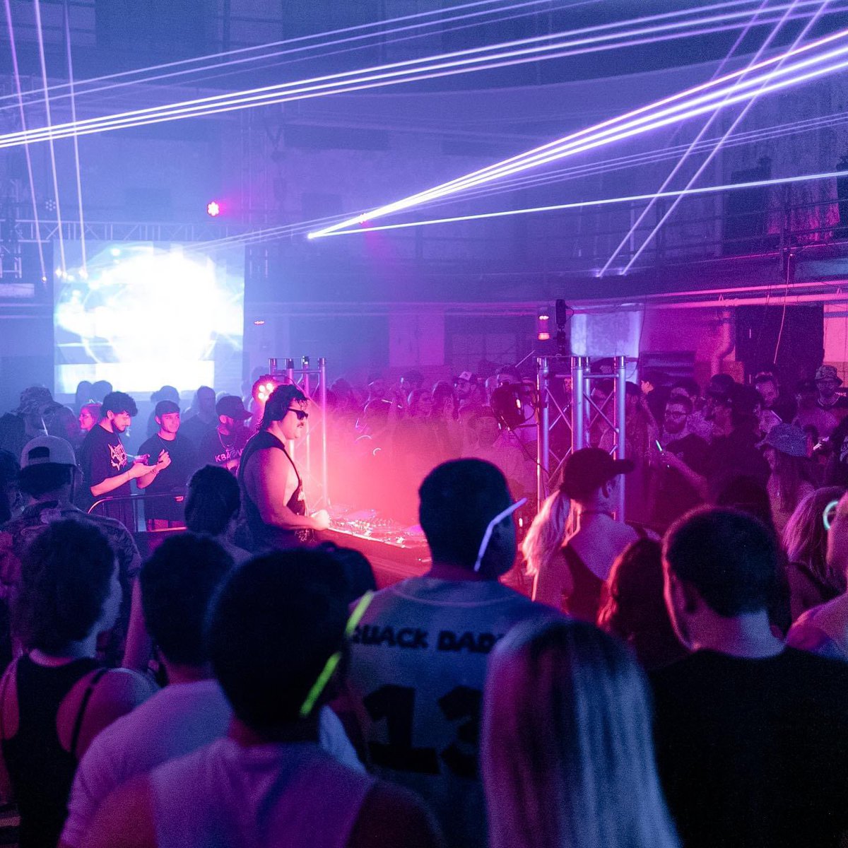 We are bring out the lasers for Disco Tech with <a href="/djsusanmusic/">DJ Susan</a> feb 3rd at La Catedral Music Hall Mission, Tx 🪩

Discounted tickets available at discovertwoeleven.com/discotech 🎫
<a href="/TexasEDMFamily/">TEXAS EDM FAMILY</a>