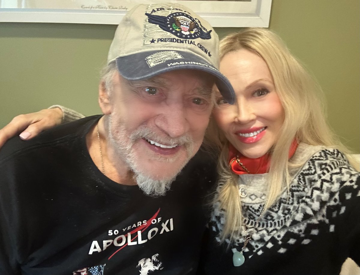 Dr. Buzz Aldrin tweet media