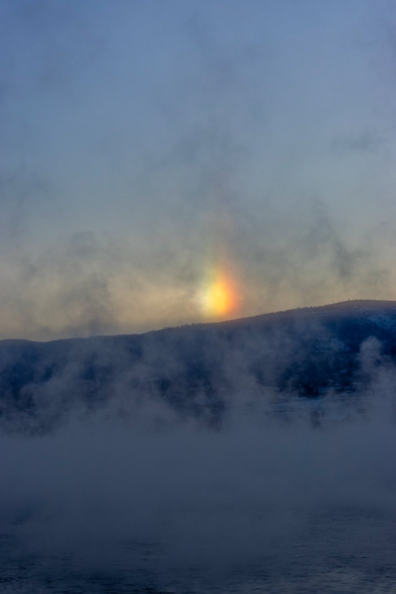 Sundog...
'you better take care, if I find you been creeping 'round my back mountain stairs...'  — me, mis-singing Gordon Lightfoot, while shooting this sundog or wtf that meteorological thing was.
#photooftheday #coldsnap #photography #gordonlightfoot  #dawn #bc