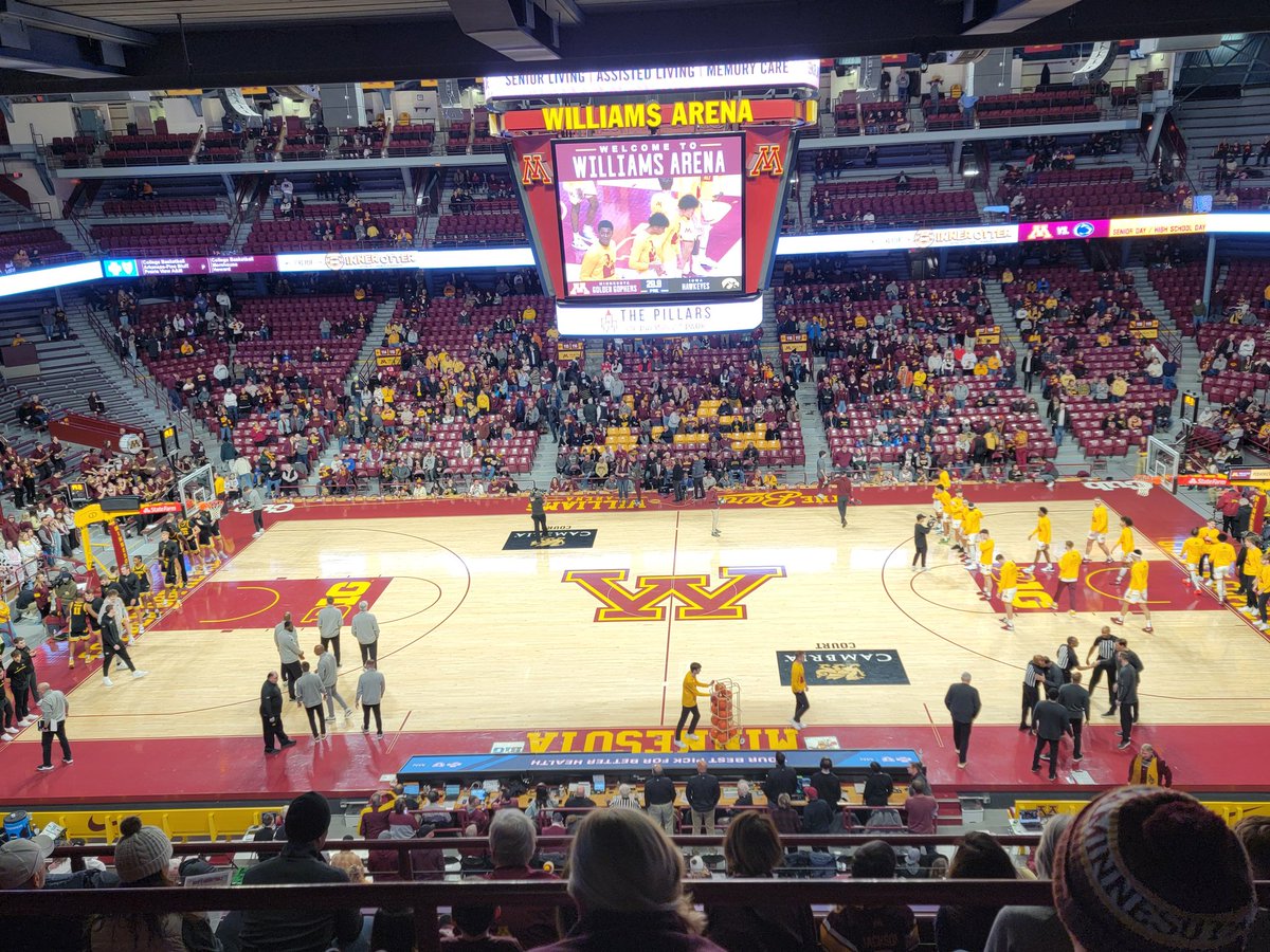bclinto1's tweet photo. @JeffreyTheGreek I am at the game and there is an Iowa fan that keeps yelling "finish Dix!" https://t.co/t5mJGIfZUs