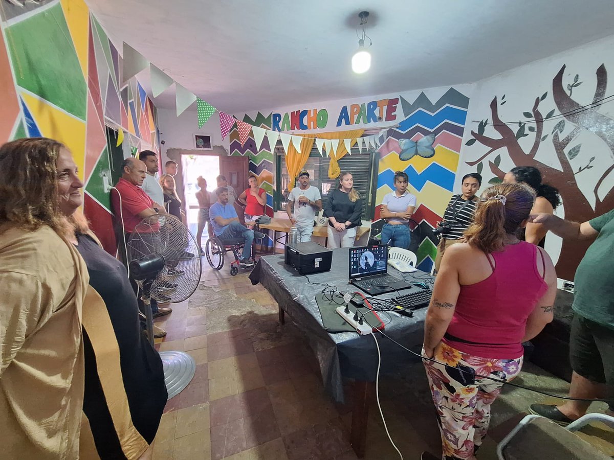 RPSoques's tweet photo. 🫂 Estamos convencidos que el trabajo articulado entre provincia, municipio e instituciones. Es la clave para crear oportunidades.
 Rancho Aparte es una O.N.G, que brinda distintos tipos de talleres de capacitación. https://t.co/fquUn1XRqD