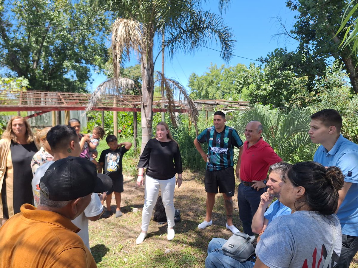 RPSoques's tweet photo. 🌳 Ademas estuvimos en el Parque Huerta Molino Blanco, un espacio que promueve el trabajo en conjunto.
👉 Nuestro compromiso es acompañar y colaborar para que se construyan espacios como estos. https://t.co/hB0r2mFTsT