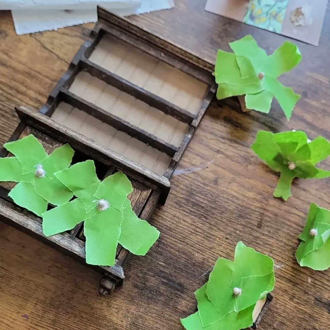 KimWarrenArt's tweet photo. Stained and added some paint accents to this piece... hoping to have time to clean up some rough lines tomorrow. 🤎

#frankielynnminidecor #dollhouseminiatures #miniaturefurniture #1inchscale https://t.co/c2Getshrg4