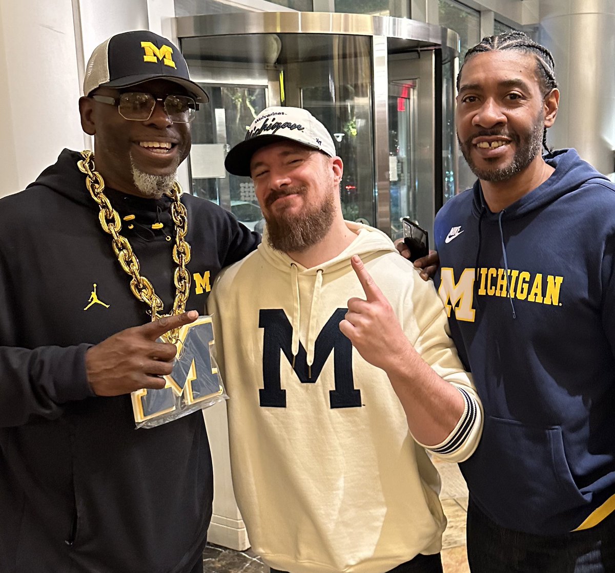 RyIntegrity's tweet photo. One of the BEST days of my entire Life! GO BLUE! #NationalChampionship https://t.co/TCw8L0qU4s