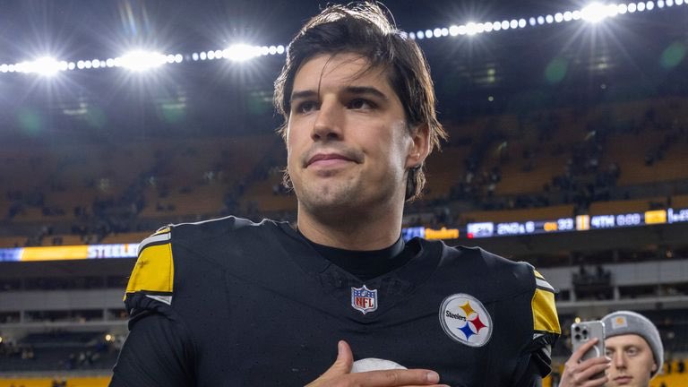ThePoniExpress's tweet photo. Gutsy effort from Mason Rudolph. He’s an NFL quarterback. Steelers should bring him back. https://t.co/X5OlYyvikF