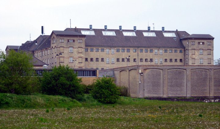 eurovision 2014 was so unserious cause why was this prison one of the 3 main candidates as host venues ? 😭