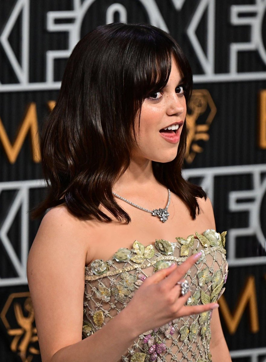 Jenna Ortega España tweet media