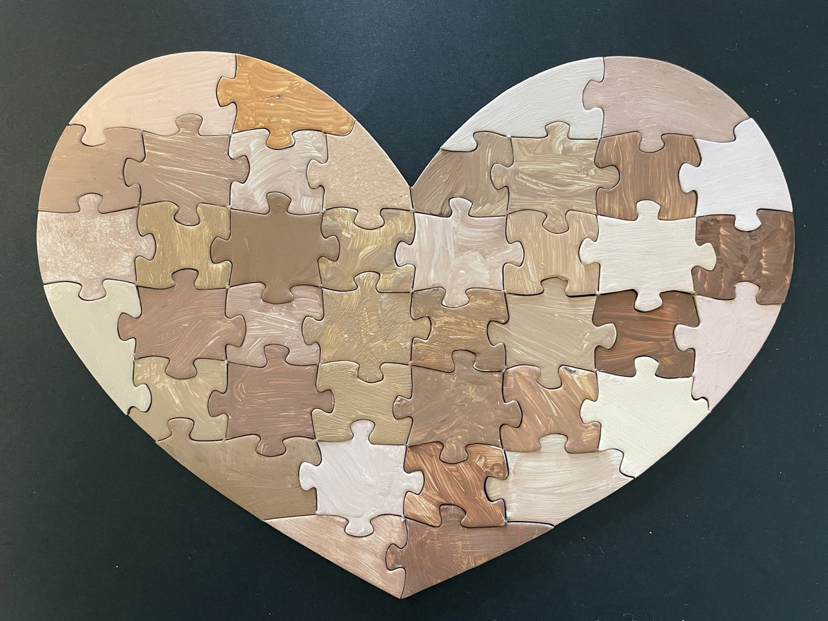 kimmybasra's tweet image. In recognition of #blackshirtday and #blackexcellenceday we created a puzzle with the colours of us! Today we discussed MLK Jr.‘s message and found that together we are united and all the different shades in our class are unique &amp;amp; beautiful! #sd36learn