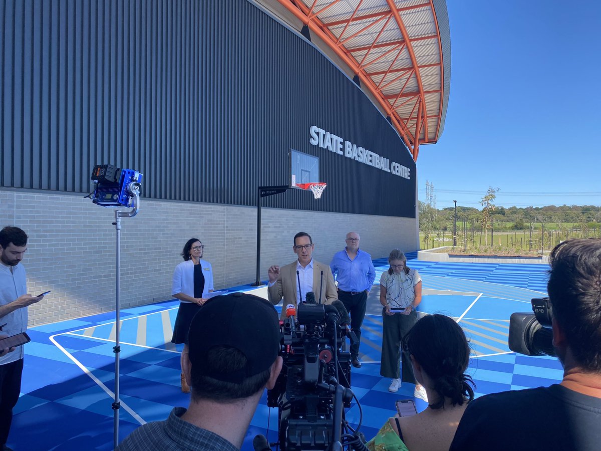 Steve_Dimo's tweet photo. So proud to open the State Basketball Centre alongside @JacintaAllanMP today. The highest demand for basketball in the country is in Knox and today we get to deliver this facility with 18 courts to serve the local community, wheelchair-basketball and elite level players. https://t.co/dMc1gHKTDt