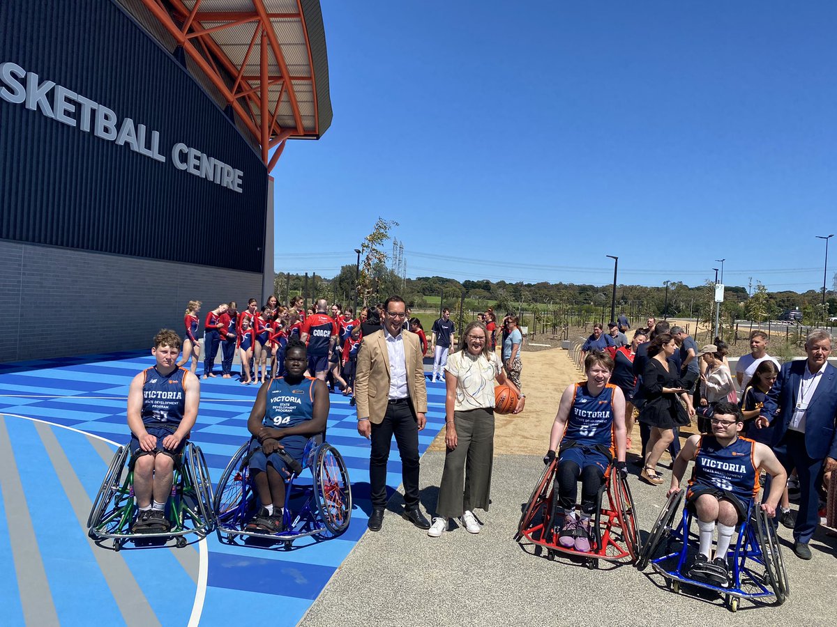 Steve_Dimo's tweet photo. So proud to open the State Basketball Centre alongside @JacintaAllanMP today. The highest demand for basketball in the country is in Knox and today we get to deliver this facility with 18 courts to serve the local community, wheelchair-basketball and elite level players. https://t.co/dMc1gHKTDt