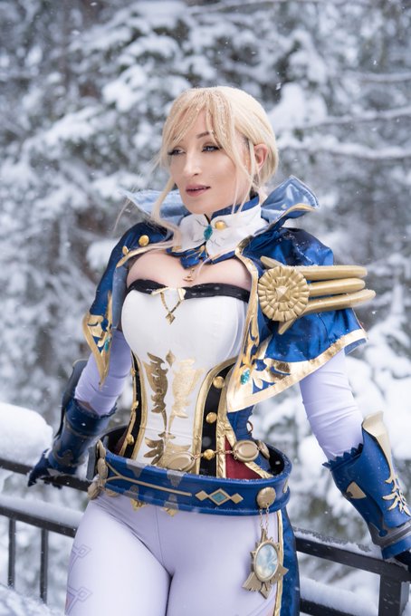 Time to follow Jean to Dragonspine ❄️  #cosplay #GenshinImpactcosplay   📸 @KameraNinjaa https://t.co<a href="/tag/cosplay"class="tags">#cosplay</a><a href="/tag/genshinimpactcosplay"class="tags"><span>#genshinimpactcosplay</span></a>