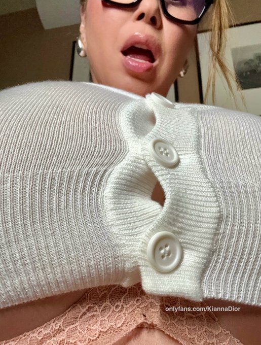 Boss sent me home from work today not sure why🤓 RT https://t.co/3LKCNZFxKC