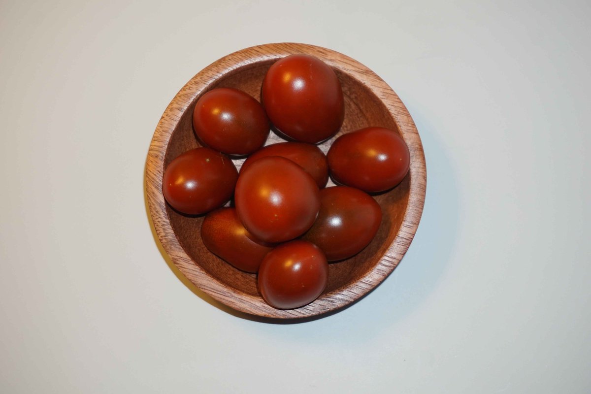 Black Cherry Tomatoes: The Flavorful Mini Marvels

rajureddy.com/blog/black-che…

@RajuCReddy #RajuCReddy #RajuReddy #FoodBlogger #Pittsburgh #BlackCherryTomatoes #SmallTomatoVarieties #HeirloomTomatoes #TomatoCultivation #TomatoFlavor #CulinaryCreativity #NutrientRichTomatoes