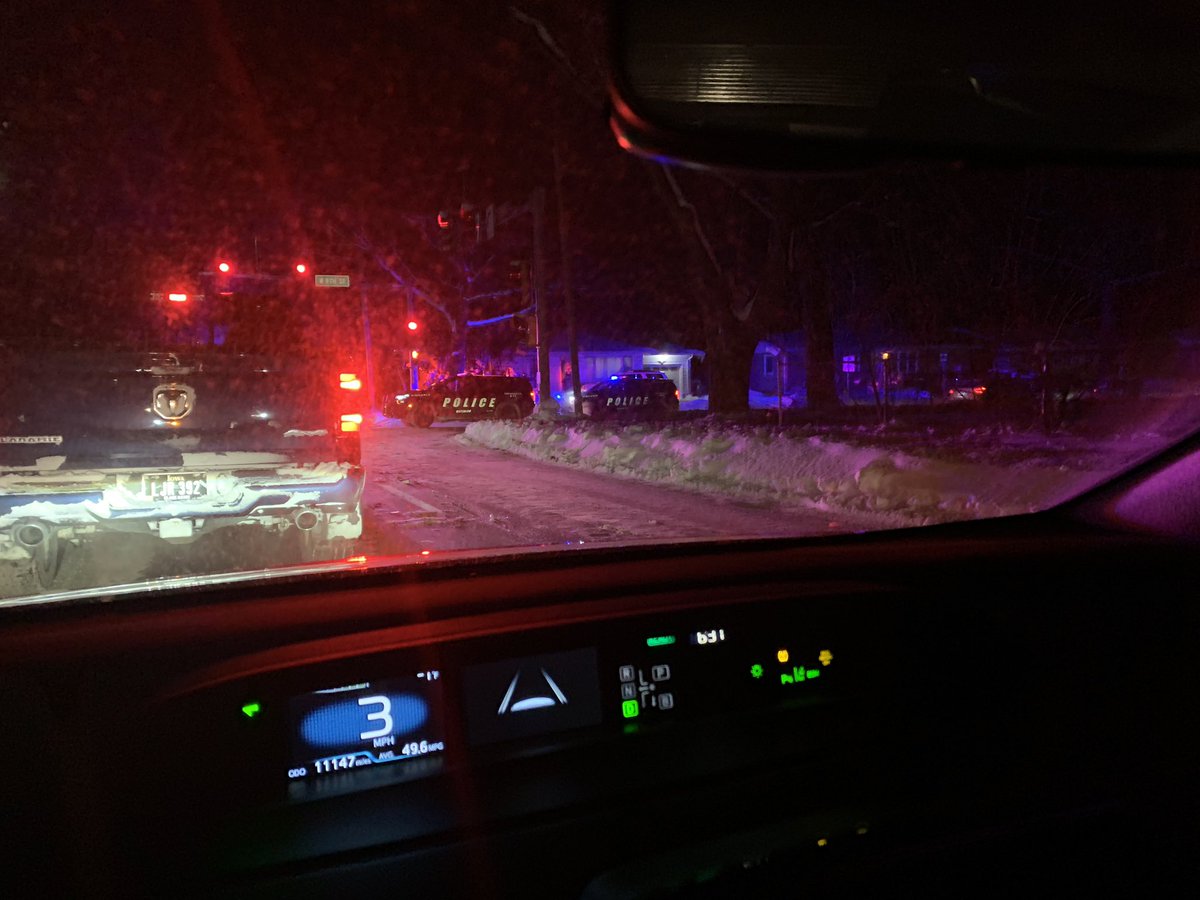 amierrivers's tweet photo. On way here there was a police/ambulance happening at 9th and Ridgeway, big intersection leading to Columbus. Traffic rerouted briefly. 

Also outside of Columbus (in subzero temps) were local activists demanding an Israel/Palestine ceasefire https://t.co/Mj02Y96Jgf