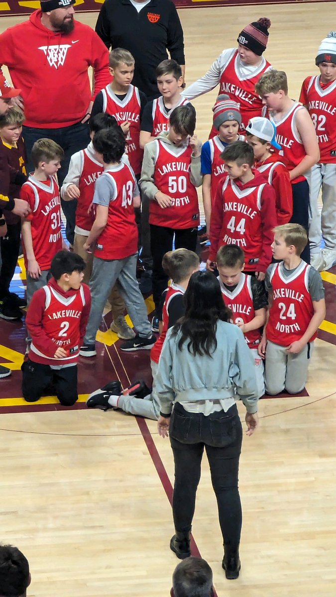 As if tonight wasn’t tough enough losing to Iowa at The Barn: now  Wisconsin is somehow taking their team picture at mid court after the game. Brutal.