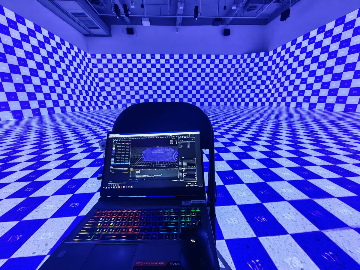 yuanyuanwork01's tweet image. New case sharing:

#hecoos - "NEW ART · FUTURE VISION" #immersive #exhibition, a easy way to do #projection #mapping.

#mediaserver #projectionmapping #video #audiovisual #avsolution #playback #liveevent #liveshow #eventTech #rental #projector #EPSON #art #multimedia