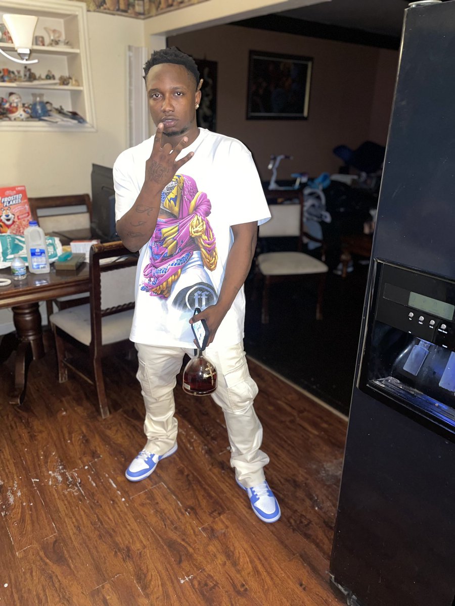 Tez_Gang's tweet photo. 🥹💰 https://t.co/5vPVEjUaKM