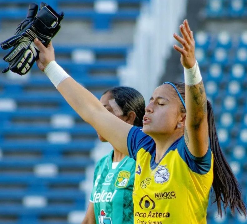Una nueva historia, un nuevo comienzo.⚔️✝️🙌

Vamos mi <a href="/ClubPueblaFem/">Club Puebla Femenil🎽</a>