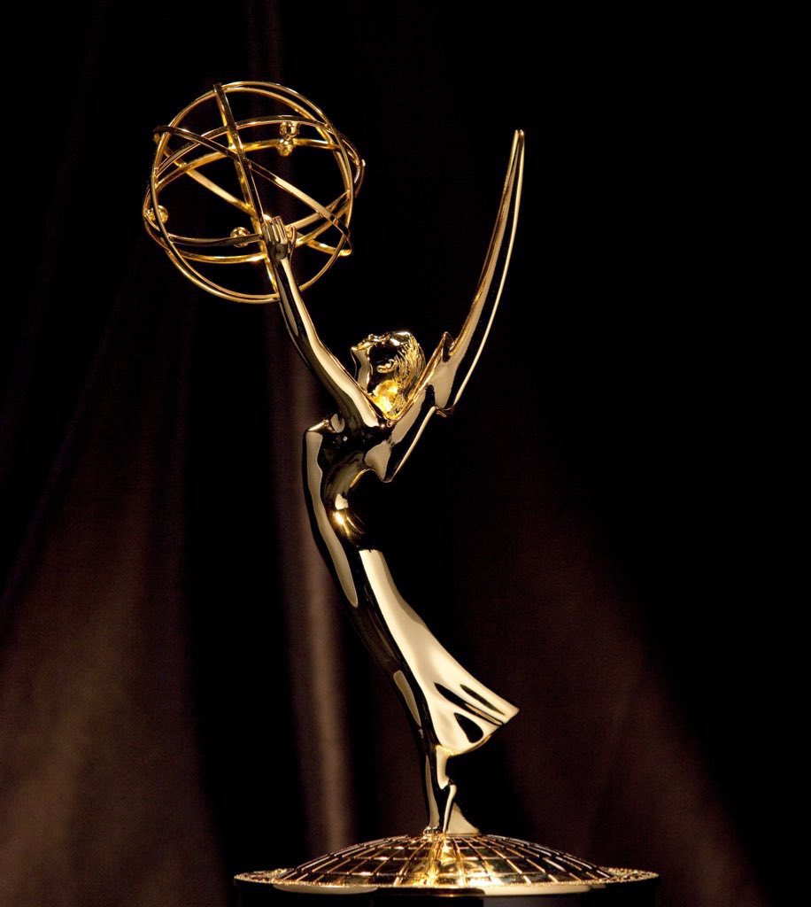 PopCrave's tweet photo. Quinta Brunson wins ‘Outstanding Lead Actress in a Comedy Series’ for ‘Abbot Elementary’ #EMMYs. https://t.co/YcoHDRVonD