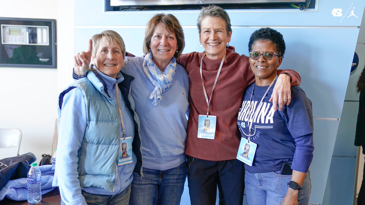 Carolina Women's Basketball tweet media