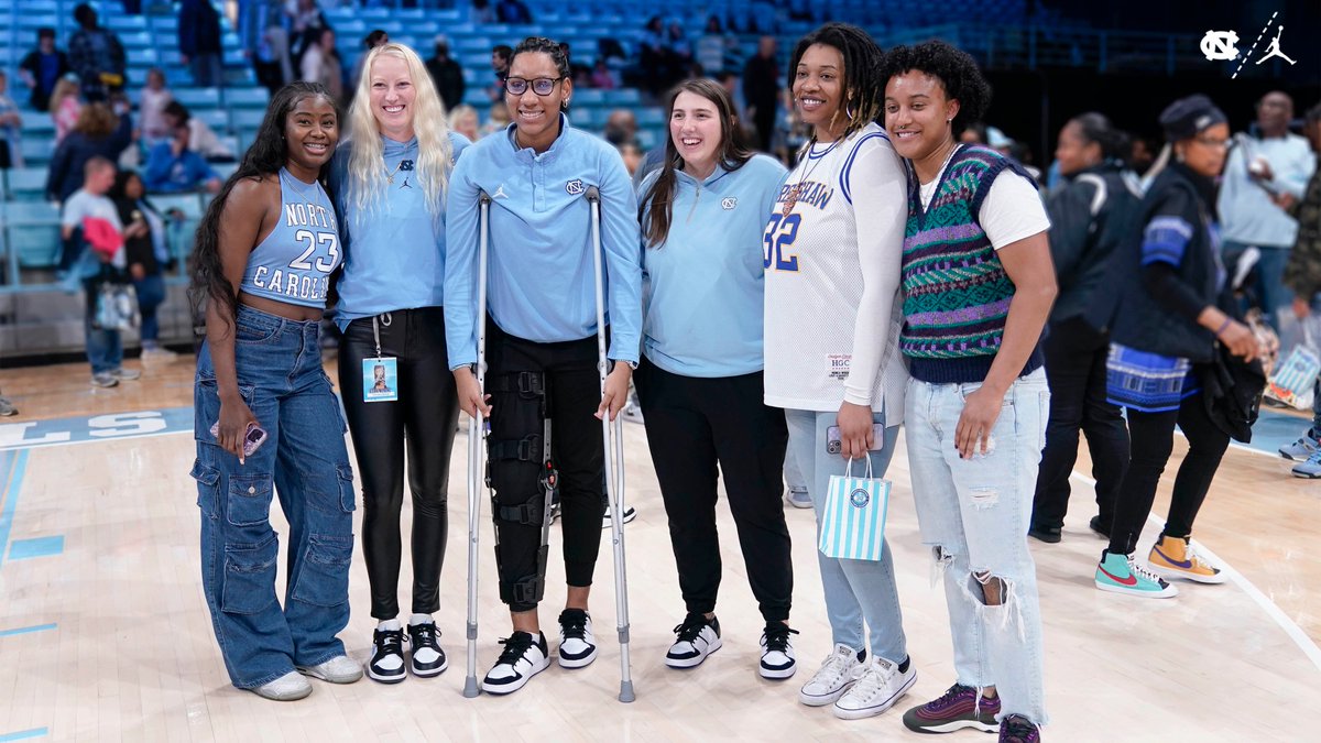 Carolina Women's Basketball tweet media
