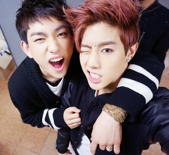RetroAh's tweet photo. MARKJIN FOREVER 🩵🩷🫡
#MarkJin https://t.co/ejUmP9BHwm