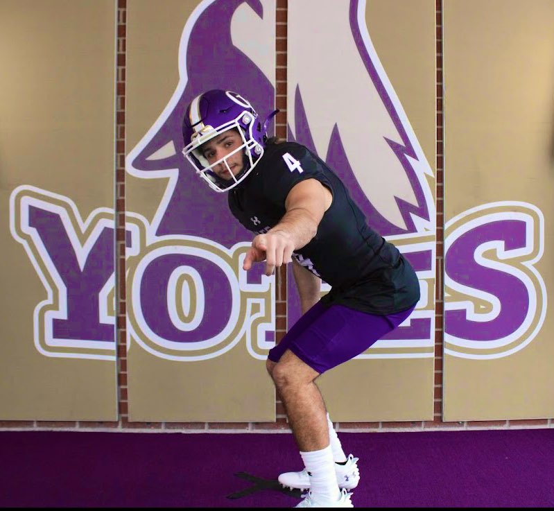 KyleWilkes_'s tweet photo. After a great official visit I am honored to announce I’ve received a scholarship to continue my education and have the opportunity to play football at The College Of Idaho. Thank you Coach Moroski and the coaching staff for everything. Yote Steel 🏈 @YotesFootball @CoachJewell https://t.co/JLob3SLVjD