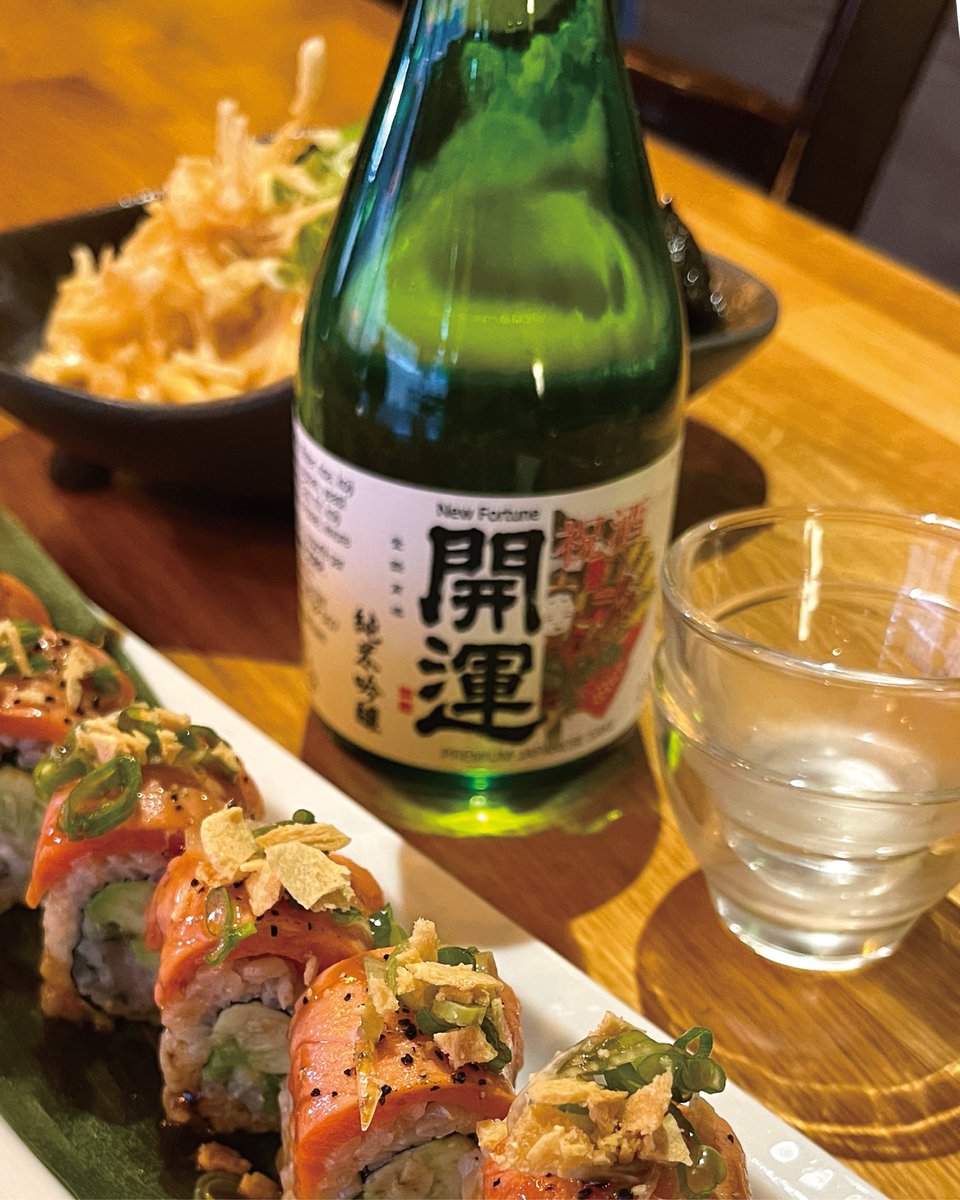 shizenya_van's tweet photo. Featured Japanese Sake - KAIUN, means Better Fortune🌟 #Japanese #Sake #KAIUN #BetterFuture #GoodLuck #Dining #ShizenyaYVR #Shizenya #Sushi #Restaurant #Seafood #Organic #Foodie #Vancouver #HealthyLifestyle #OrganicRestaurant #JapaneseRestaurant https://t.co/WZEuMH7Ueo