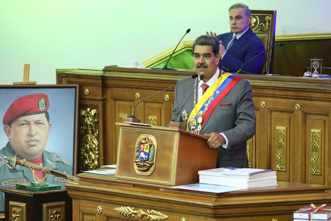 Jefe de Estado anuncia creación de la Gran Misión Venezuela Joven
goo.su/RHjz

#7Transformaciones