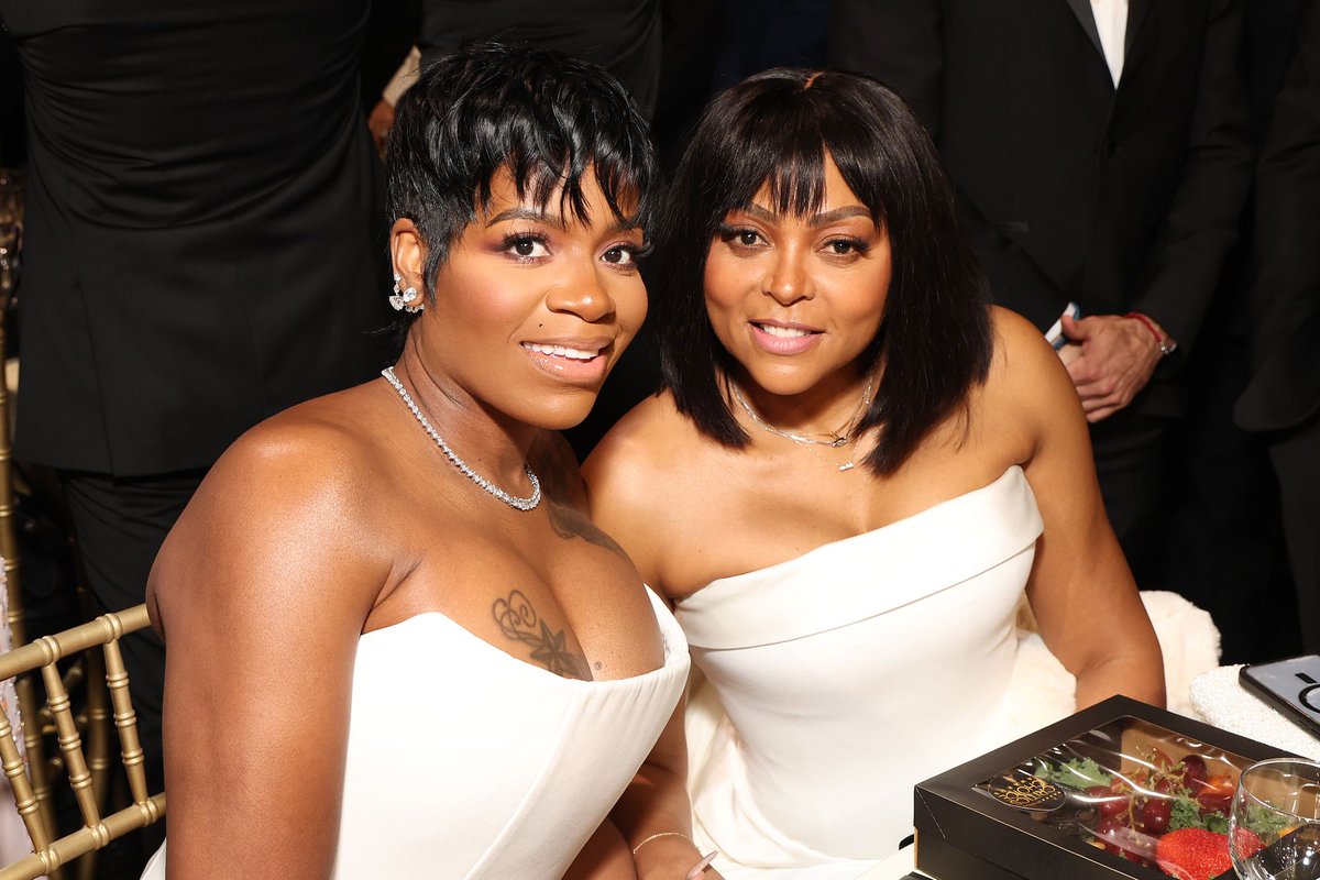 TPHensonDaily's tweet photo. 📸 Photos of @tarajiphenson attending #CriticsChoiceAwards2024 last night looking stunning have been added to the gallery! #TarajiPHenson #Empire #CookieLyons

🔗 https://t.co/Uqhz1f25QO https://t.co/ZD1BlhIB46