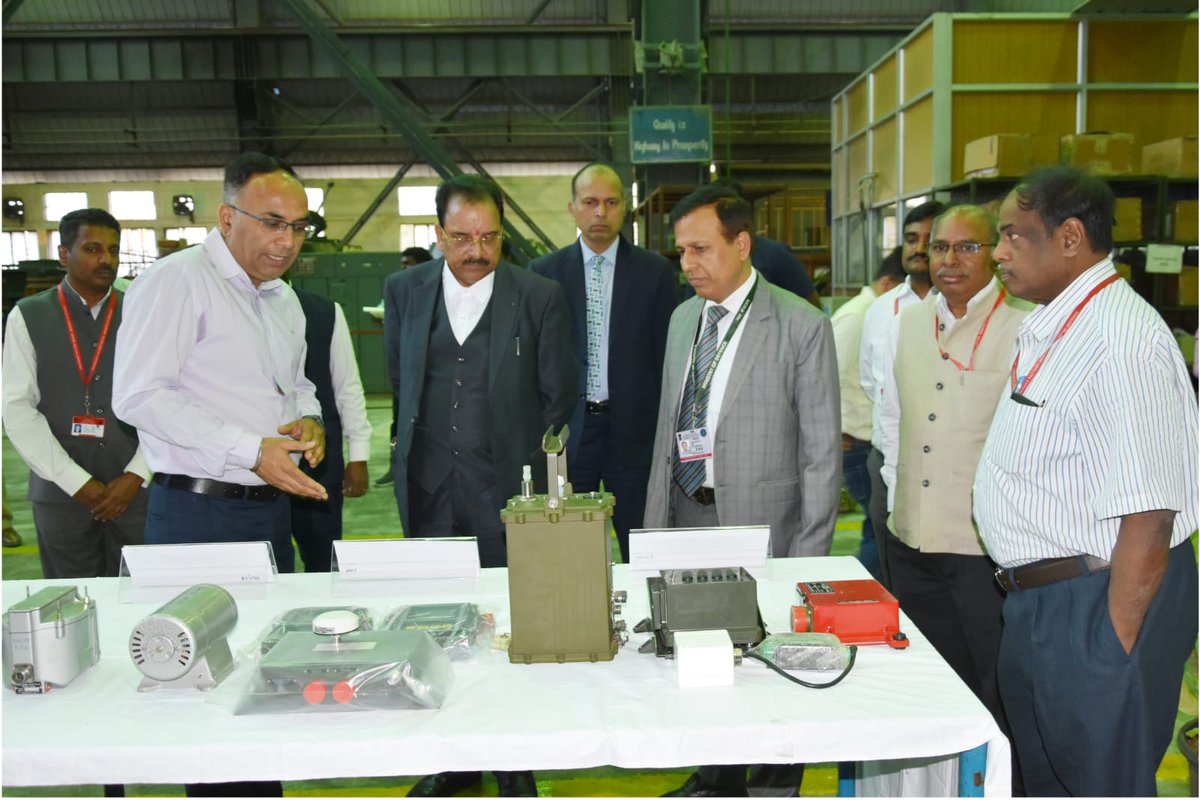 AjaybhattBJP4UK's tweet photo. Visited OFMK and AVNL on Jan 14, 2024. Impressed with the commendable work undertaken by OFMK and the entire AVNL team. Shared valuable insights for enhancing competitiveness and staying relevant in our pursuits. 🛠️ #OFMK #AVNL #DefenceProduction https://t.co/OOTONxyGAz