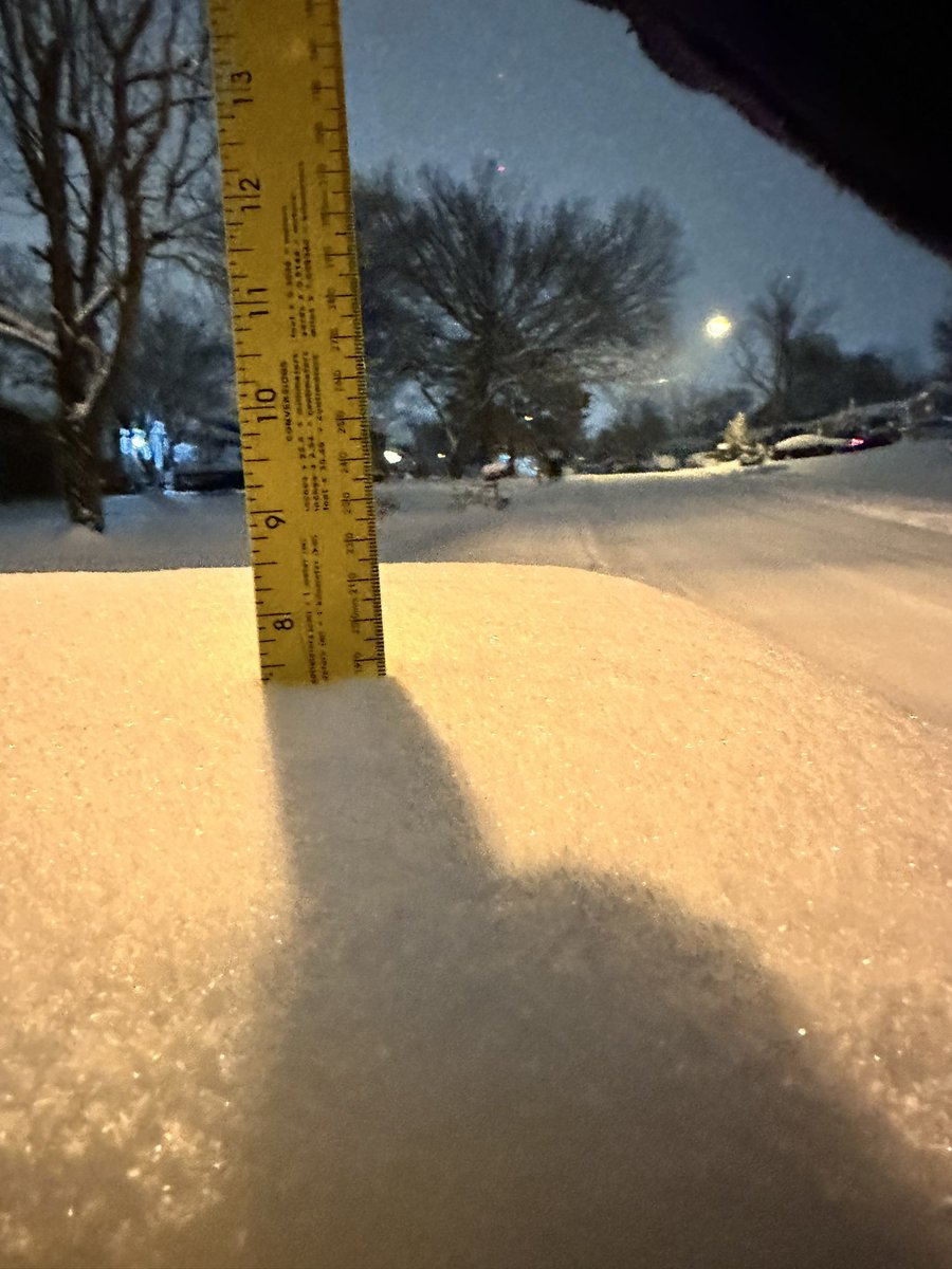 patrickjweaver's tweet photo. @NWSNashville @NashSevereWx  #tnwx #snow https://t.co/4BAVaVoOHa