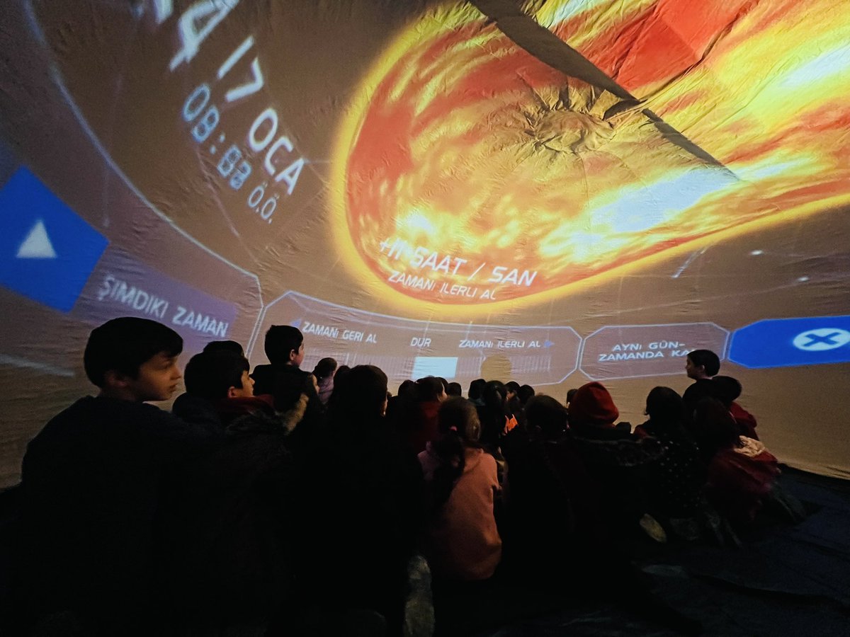 klavuzlusnk's tweet photo. Faaliyet haftası kapsamında okulumuz öğrencileri planetaryum gösterisiyle büyük mutluluk yaşadı.
@tcmeb @samsunmem @tc_asarcik @MustafaZDL4 @fahrier8 @55Akkus @AbdullahYLDRM55 https://t.co/OdoafL9DR5
