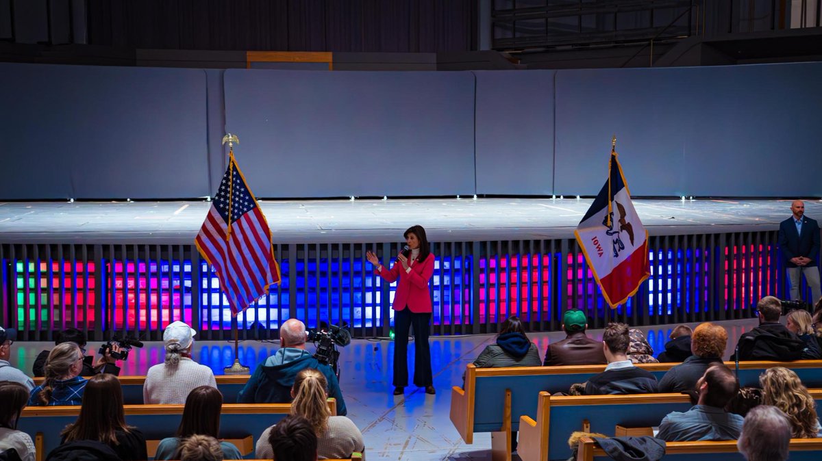 NikkiHaley's tweet image. Running 👏 through 👏 the tape 👏 

We're not taking any voter for granted!