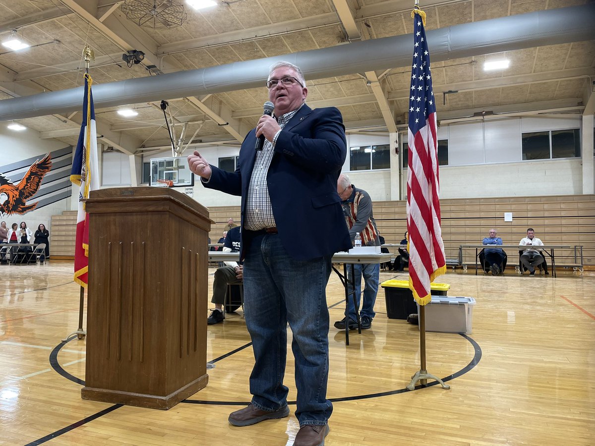 DanZumbach's tweet image. I’ve lived and worked in Delaware County all my life, and it’s humbling to speak in front of my friends and neighbors on caucus night. 

I am running for reelection to the Iowa Senate and it’s my honor to fight for you. #IowaCaucus #iowalegis #iowasenate #SD34