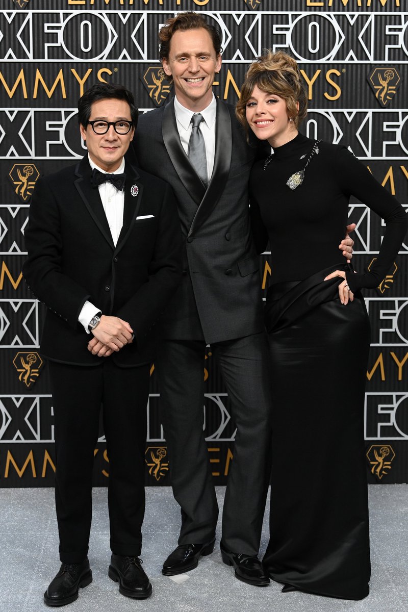 the marvel cast ♡ tweet media