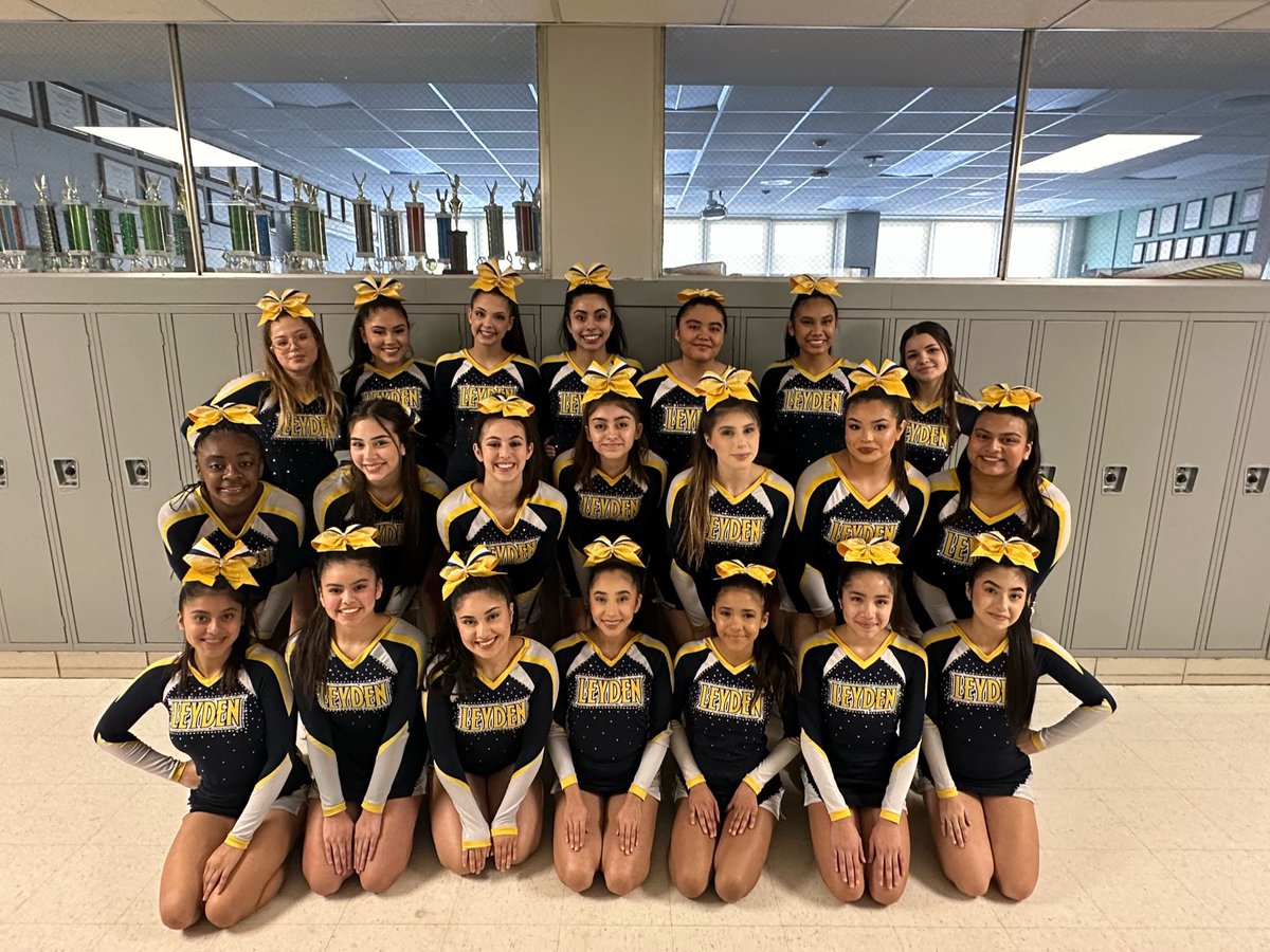 Leyden Cheerleading 📣 tweet media