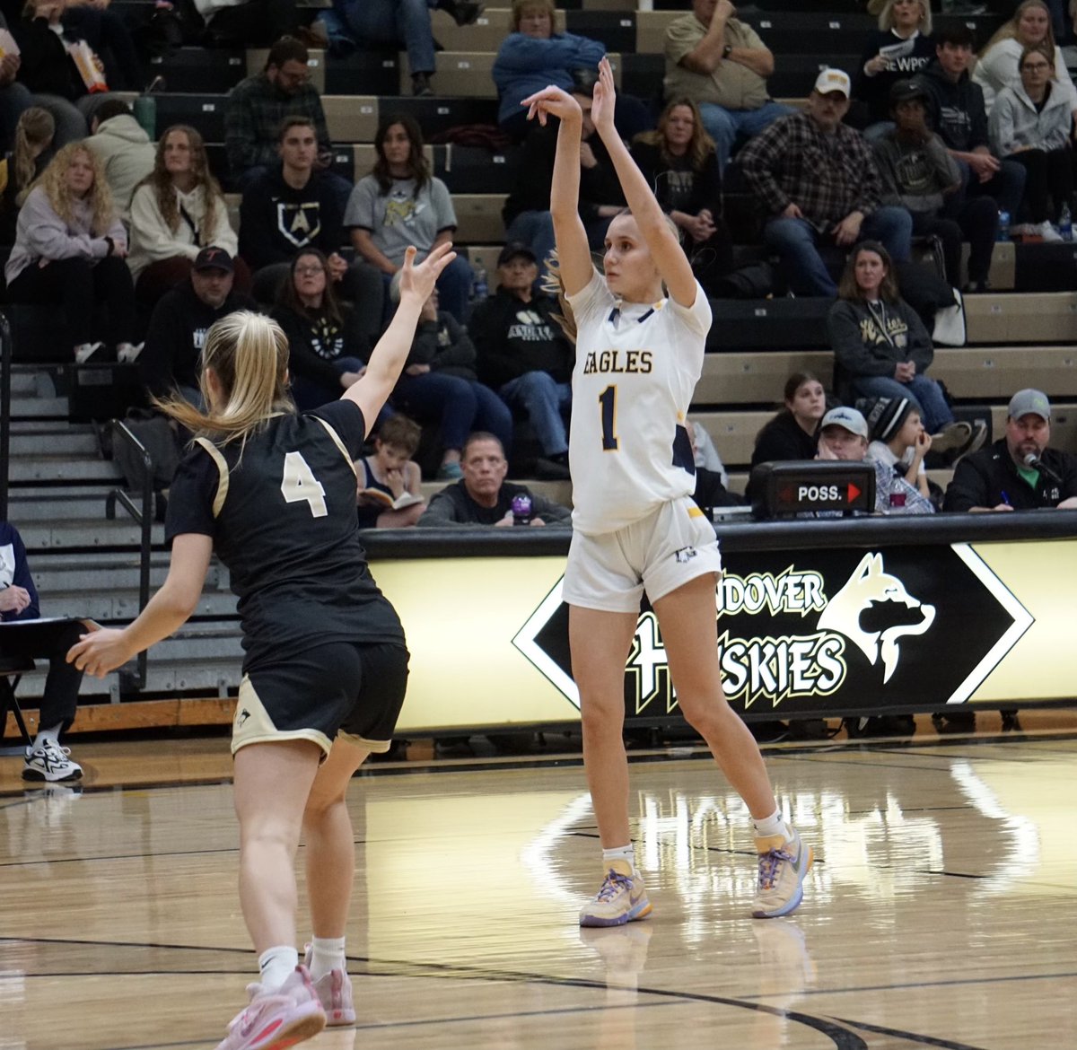Real tough news of a torn ACL for this great kid. Was having a terrific year for top 10 AAA Totino Grace…17ppg, 4 spg, 3 apg, shooting 40% from 3 & 80% from FT. 

No doubt that Maria will come back stronger though & her best ball is yet to come. #Furyfam 💛🩵